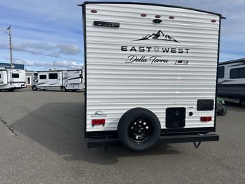 2024 EAST TO WEST RV DELLA TERRA 260BHLE